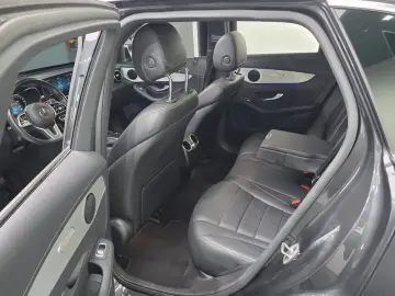 2021 Mercedes-Benz GLC с пробегом 139 353 км