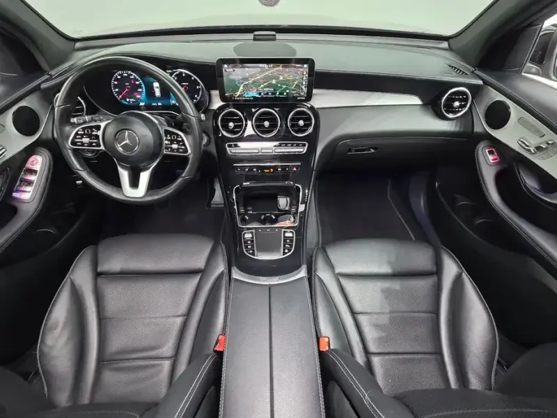 2022 Mercedes-Benz GLC с пробегом 99 005 км
