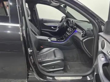 2022 Mercedes-Benz GLC с пробегом 99 005 км