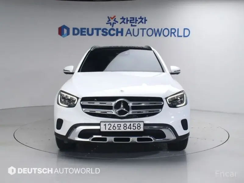 2022 Mercedes-Benz GLC с пробегом 61 462 км