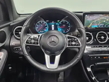 2022 Mercedes-Benz GLC с пробегом 99 005 км