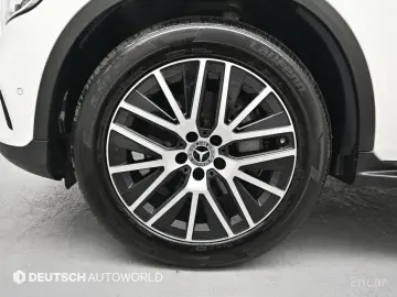 2022 Mercedes-Benz GLC с пробегом 61 462 км