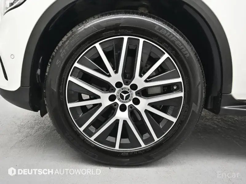 2022 Mercedes-Benz GLC с пробегом 61 462 км