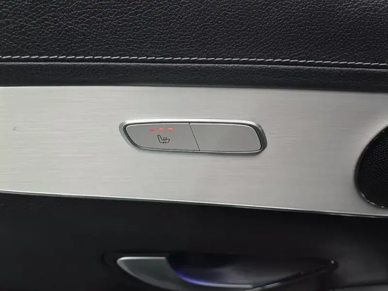 2022 Mercedes-Benz GLC с пробегом 99 005 км