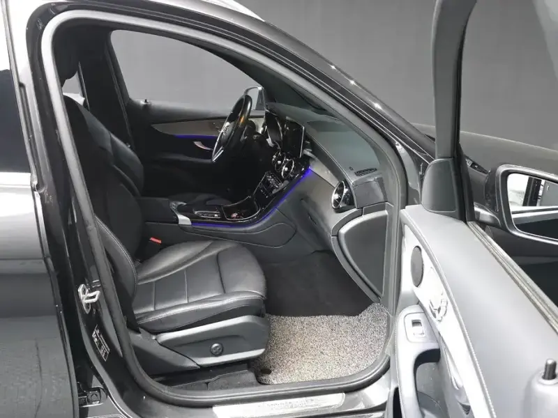 2022 Mercedes-Benz GLC с пробегом 58 929 км