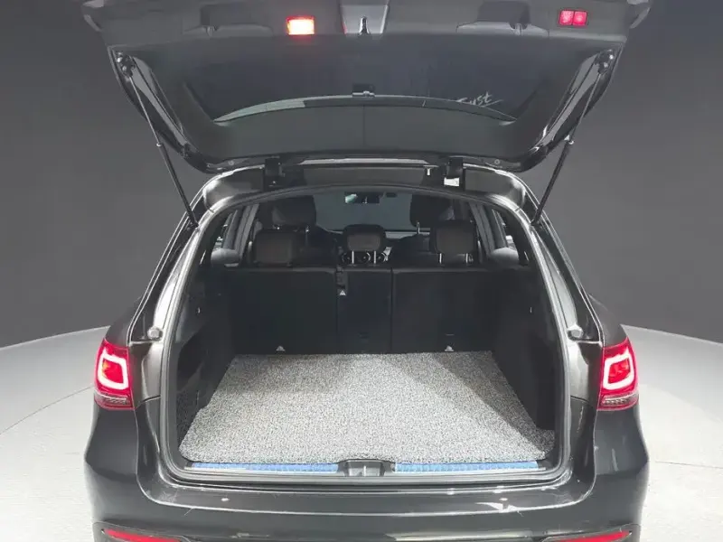 2022 Mercedes-Benz GLC с пробегом 58 929 км