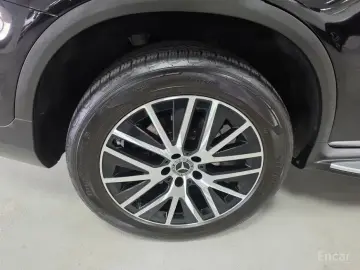 2021 Mercedes-Benz GLC с пробегом 52 993 км