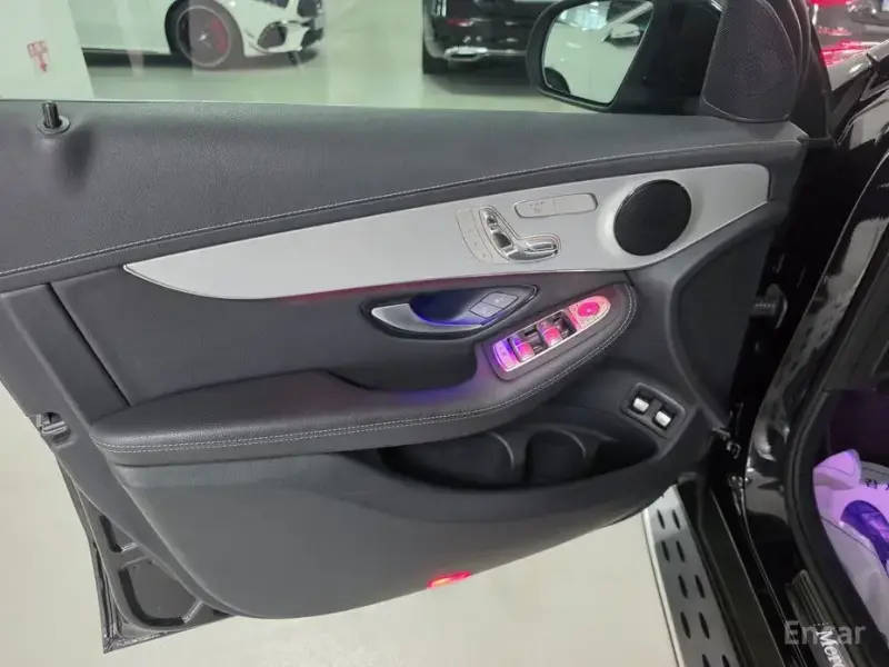 2021 Mercedes-Benz GLC с пробегом 52 993 км
