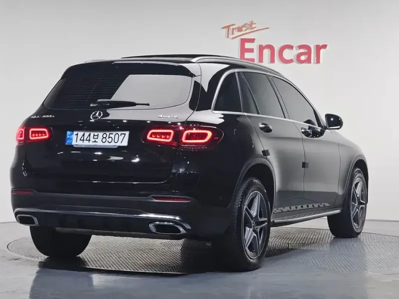 2022 Mercedes-Benz GLC с пробегом 49 520 км