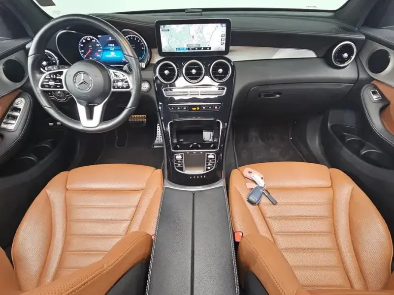 2022 Mercedes-Benz GLC с пробегом 49 520 км