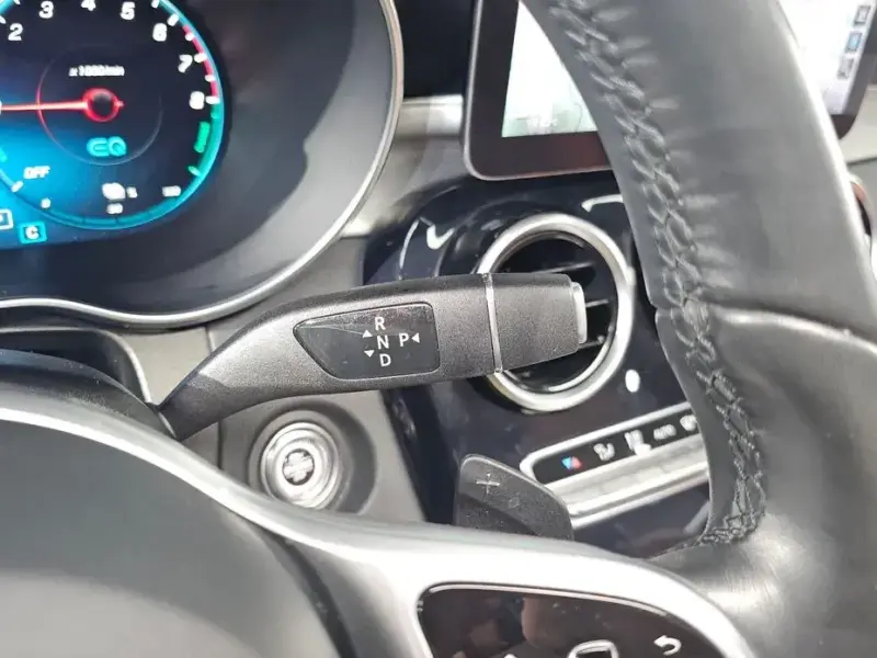 2022 Mercedes-Benz GLC с пробегом 49 520 км