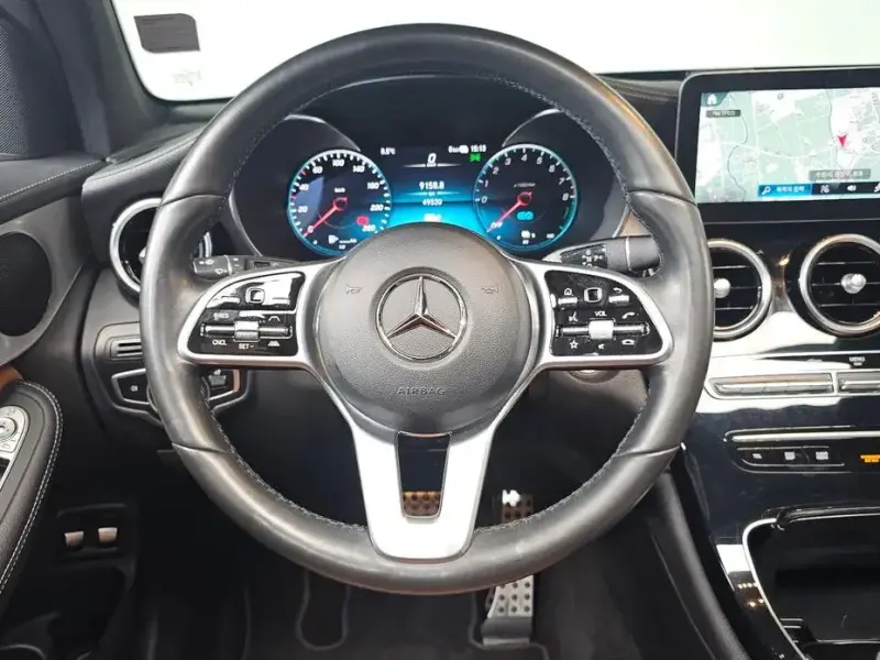 2022 Mercedes-Benz GLC с пробегом 49 520 км