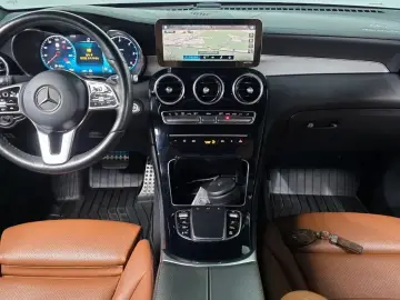 2021 Mercedes-Benz GLC с пробегом 132 273 км