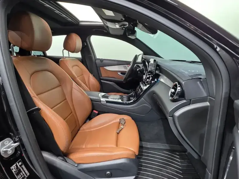 2021 Mercedes-Benz GLC с пробегом 132 273 км