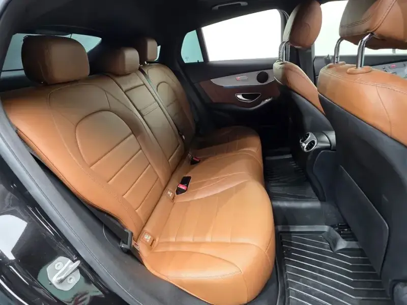 2021 Mercedes-Benz GLC с пробегом 132 273 км