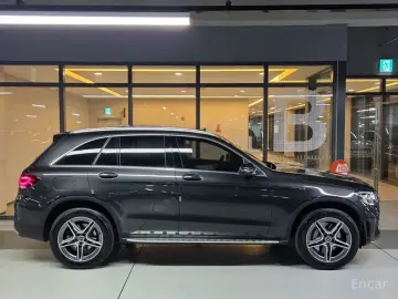 2022 Mercedes-Benz GLC с пробегом 94 000 км