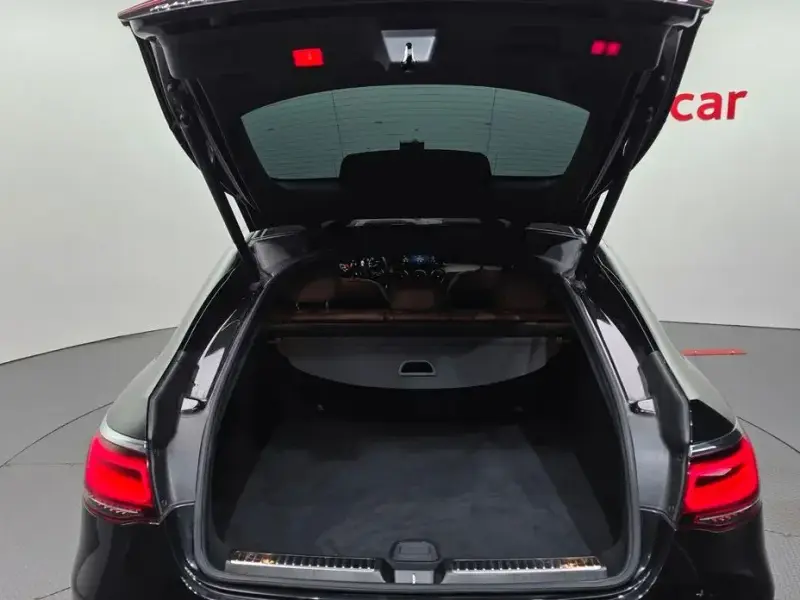2021 Mercedes-Benz GLC с пробегом 132 273 км