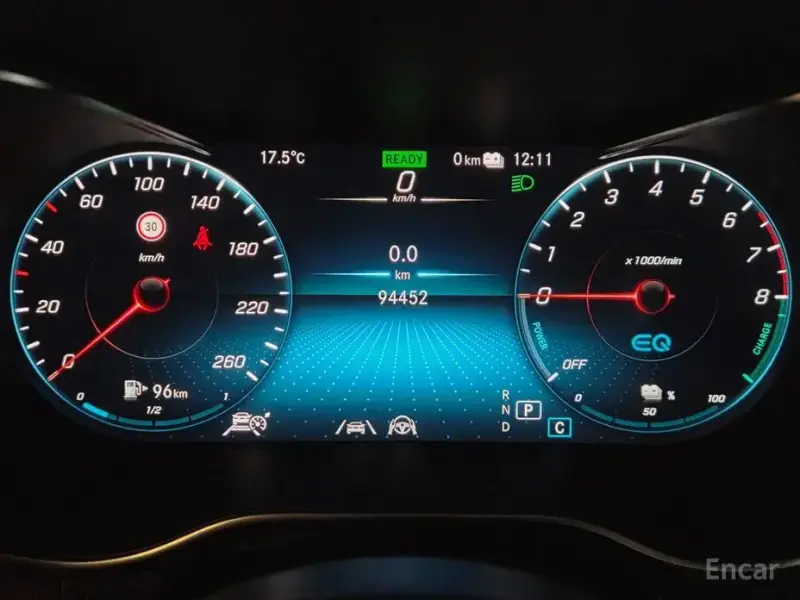 2022 Mercedes-Benz GLC с пробегом 94 000 км