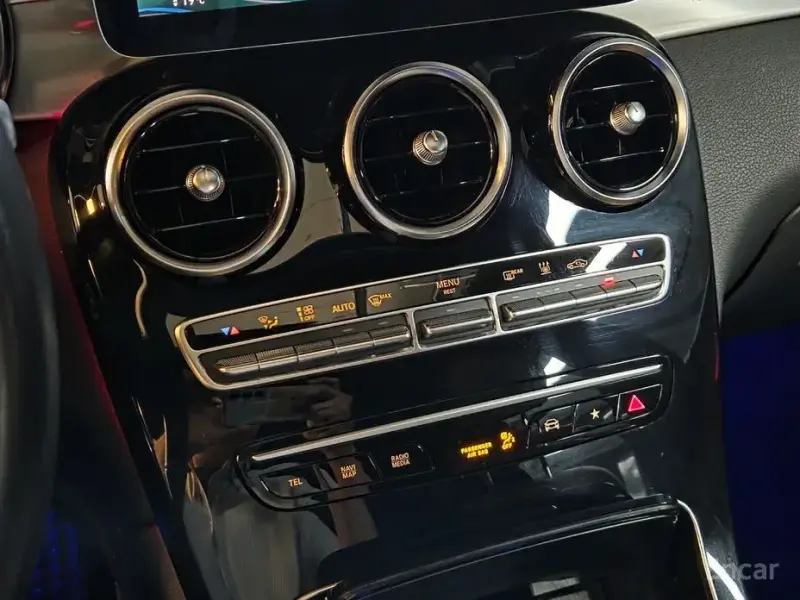 2022 Mercedes-Benz GLC с пробегом 94 000 км