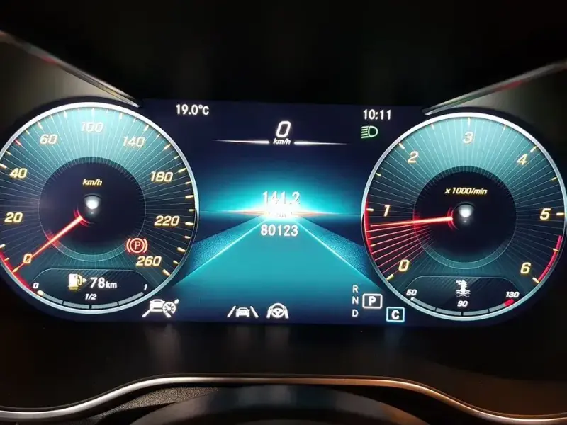 2021 Mercedes-Benz GLC с пробегом 80 118 км
