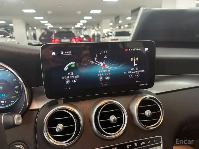 2021 Mercedes-Benz GLC с пробегом 60 773 км