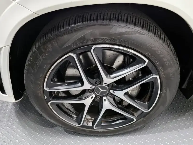 2021 Mercedes-Benz GLE с пробегом 83 609 км