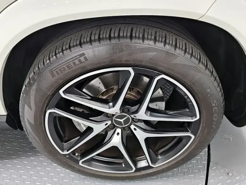 2021 Mercedes-Benz GLE с пробегом 83 609 км