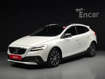 2019 Volvo V40 с пробегом 65 021 км
