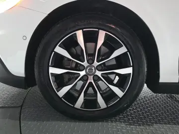 2019 Volvo V40 с пробегом 65 021 км