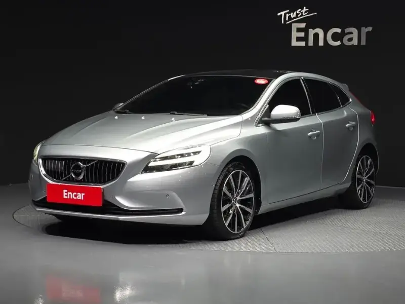 2018 Volvo V40 с пробегом 162 888 км