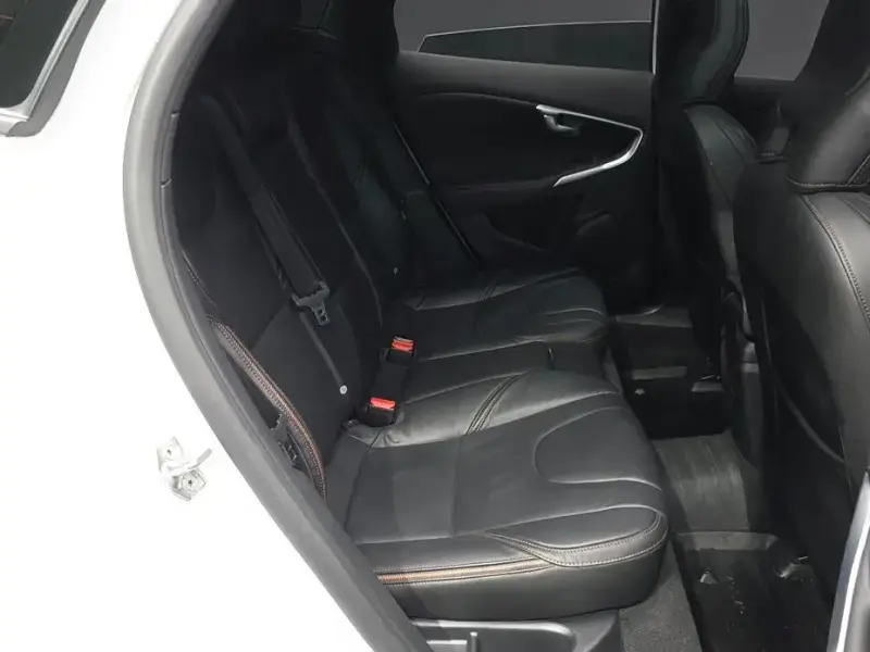 2019 Volvo V40 с пробегом 65 021 км