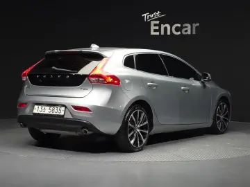 2018 Volvo V40 с пробегом 162 888 км