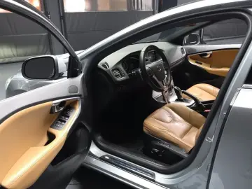 2018 Volvo V40 с пробегом 162 888 км