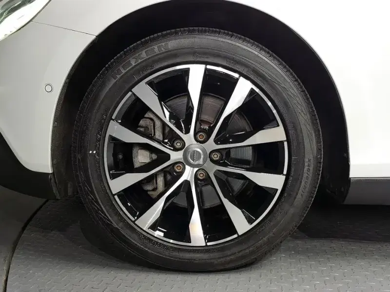 2019 Volvo V40 с пробегом 58 342 км