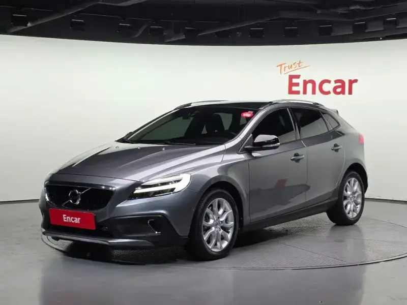 2018 Volvo V40 с пробегом 203 094 км