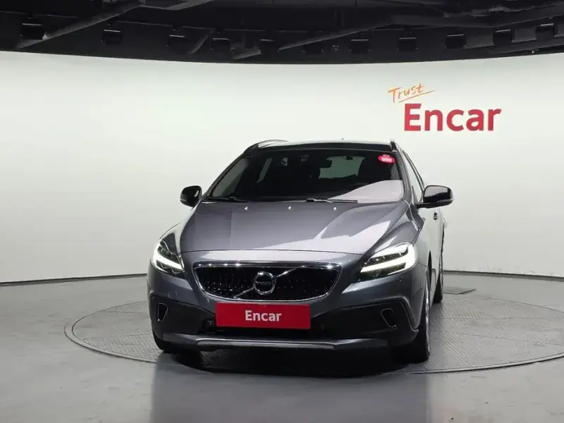 2018 Volvo V40 с пробегом 203 094 км