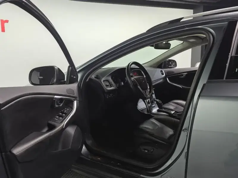 2018 Volvo V40 с пробегом 203 094 км