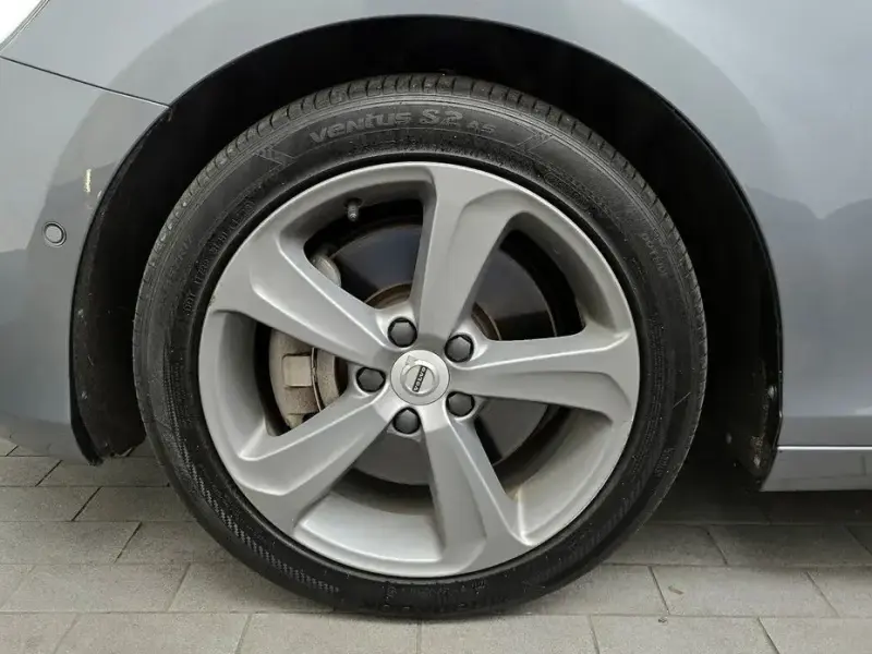 2018 Volvo V40 с пробегом 64 425 км