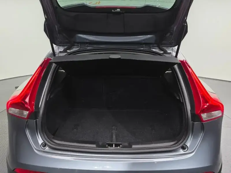 2018 Volvo V40 с пробегом 203 094 км