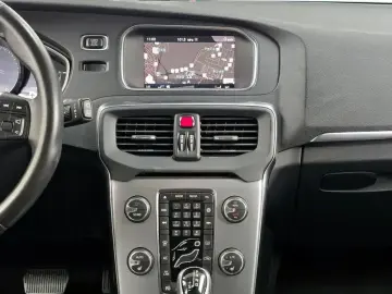 2018 Volvo V40 с пробегом 64 425 км