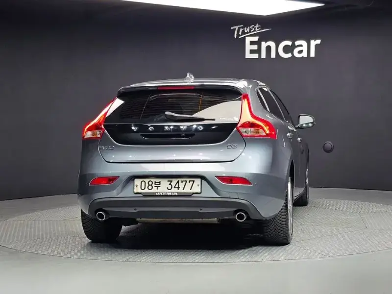 2018 Volvo V40 с пробегом 187 028 км