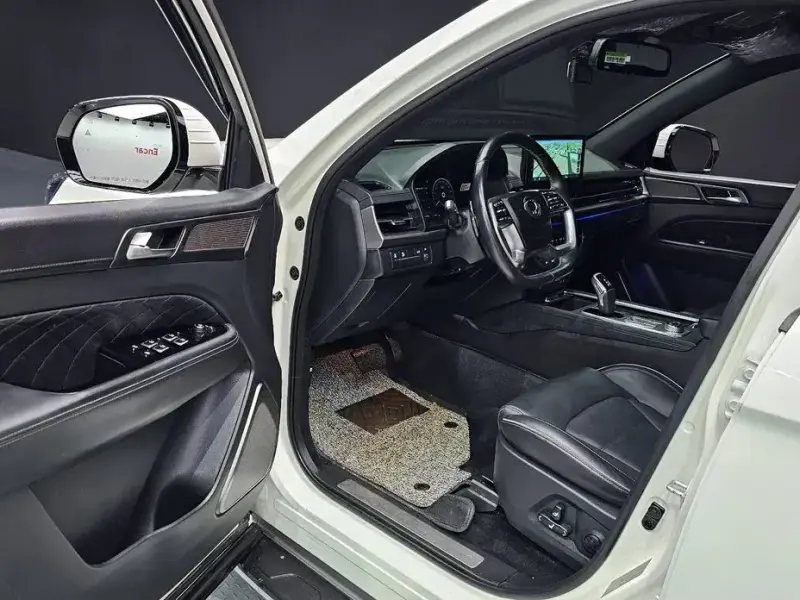 2023 SsangYong Rexton с пробегом 20 035 км