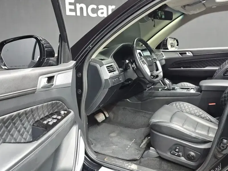 2023 SsangYong Rexton с пробегом 74 191 км