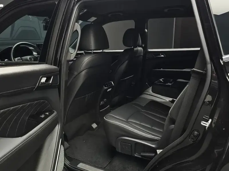 2023 SsangYong Rexton с пробегом 8 619 км