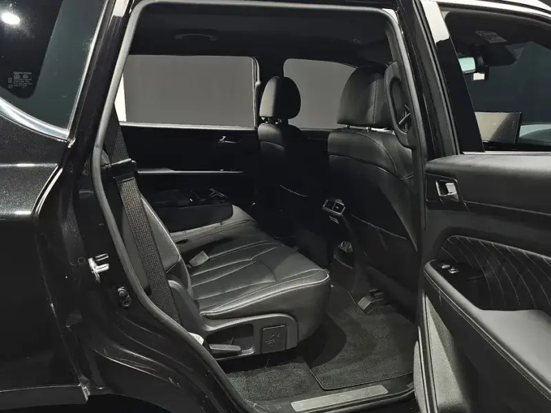 2023 SsangYong Rexton с пробегом 8 619 км