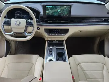 2025 SsangYong Rexton с пробегом 6 350 км