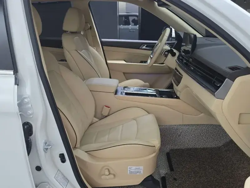 2025 SsangYong Rexton с пробегом 6 350 км