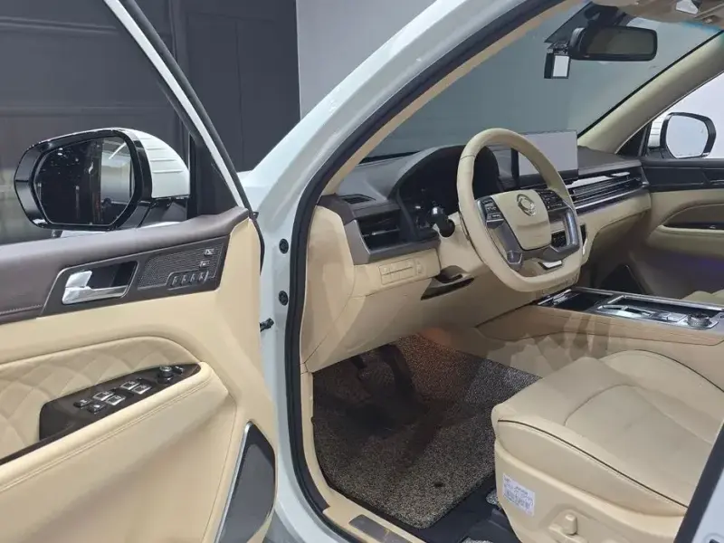 2025 SsangYong Rexton с пробегом 6 350 км