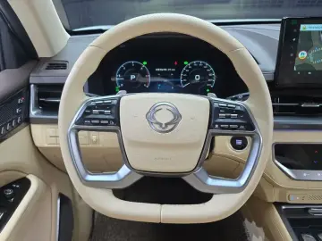 2025 SsangYong Rexton с пробегом 6 350 км
