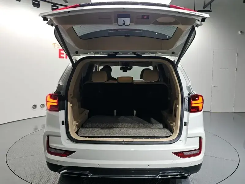 2025 SsangYong Rexton с пробегом 6 350 км